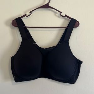 Lane Bryant LIVI Wireless Medium-Impact Wicking Sports Bra 44DD